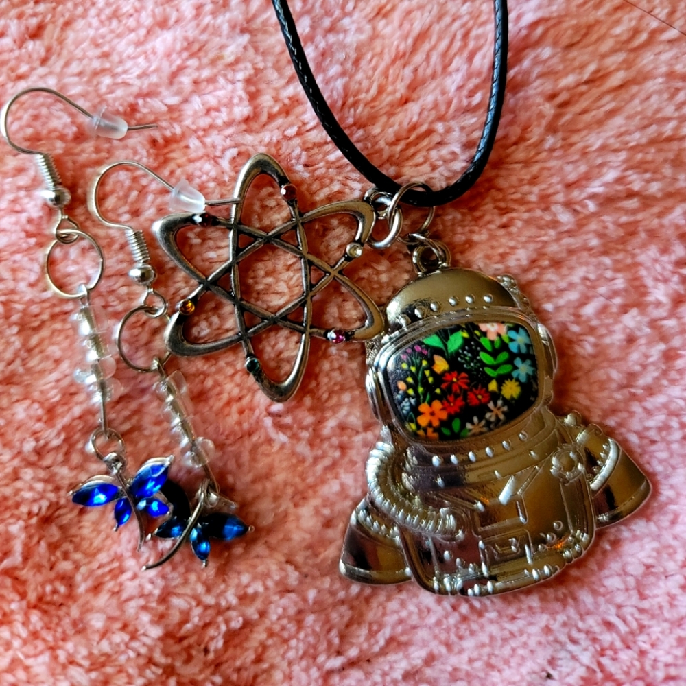 Star Seed Blooming Necklace Set